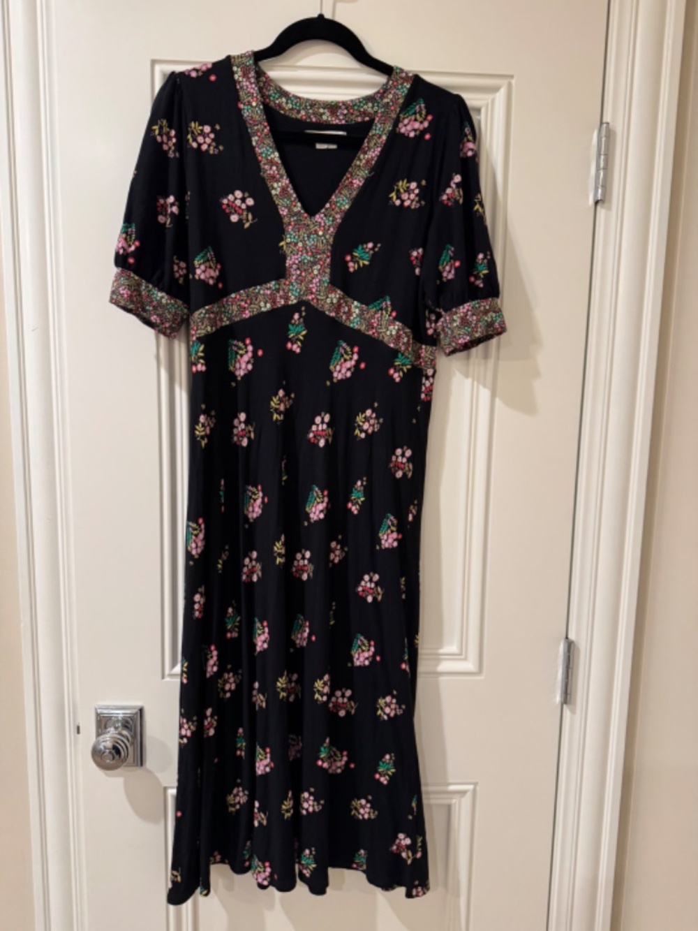 WORN ONCE! Boden Short Puff Sleeve Black Eva Jersey Midi A-line Floral Trim, 12